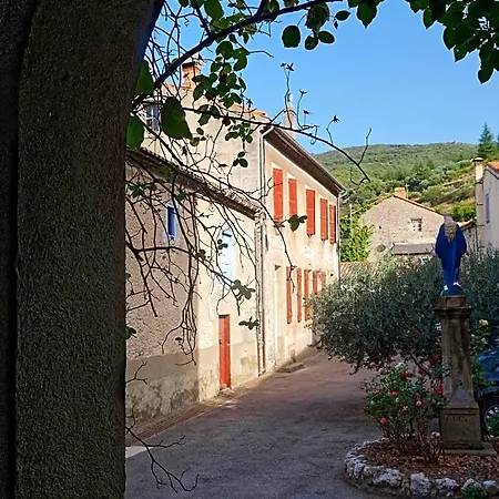 La Maison Du Voyageur Bed & Breakfast Les Ilhes